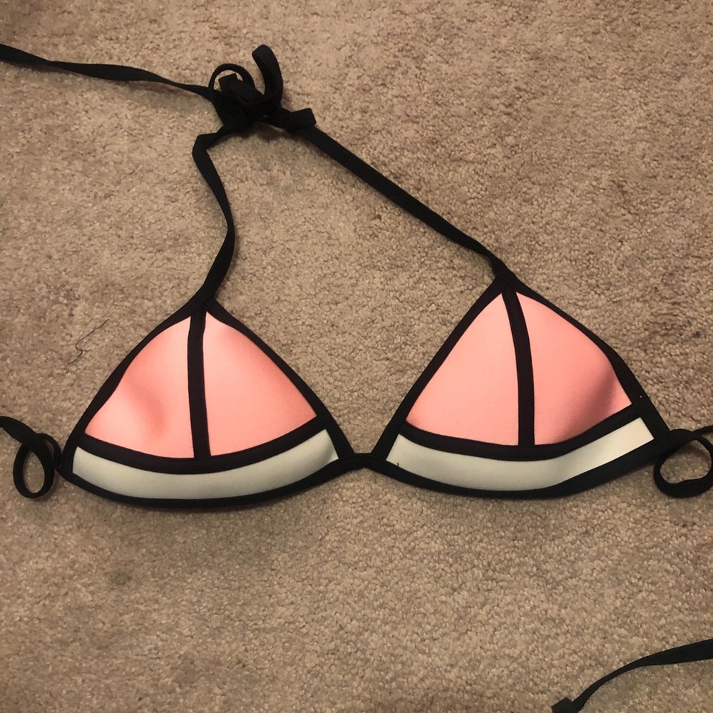 Triangl bikini top
